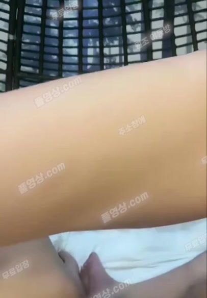 Gạ cô Giáo Dạy Anh loli Minh dây đến trọ, Dùng sex Toy Lút Cán Djt nhau sướng rên rỉ